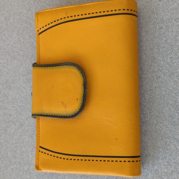 Vintage Renwick Yellow/Orange Wallet - Picture 3 of 7
